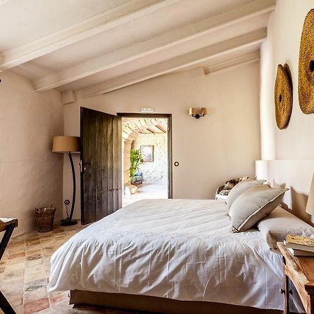 Estanca La Pau - Adults Only Guest House Malla Bagian luar foto