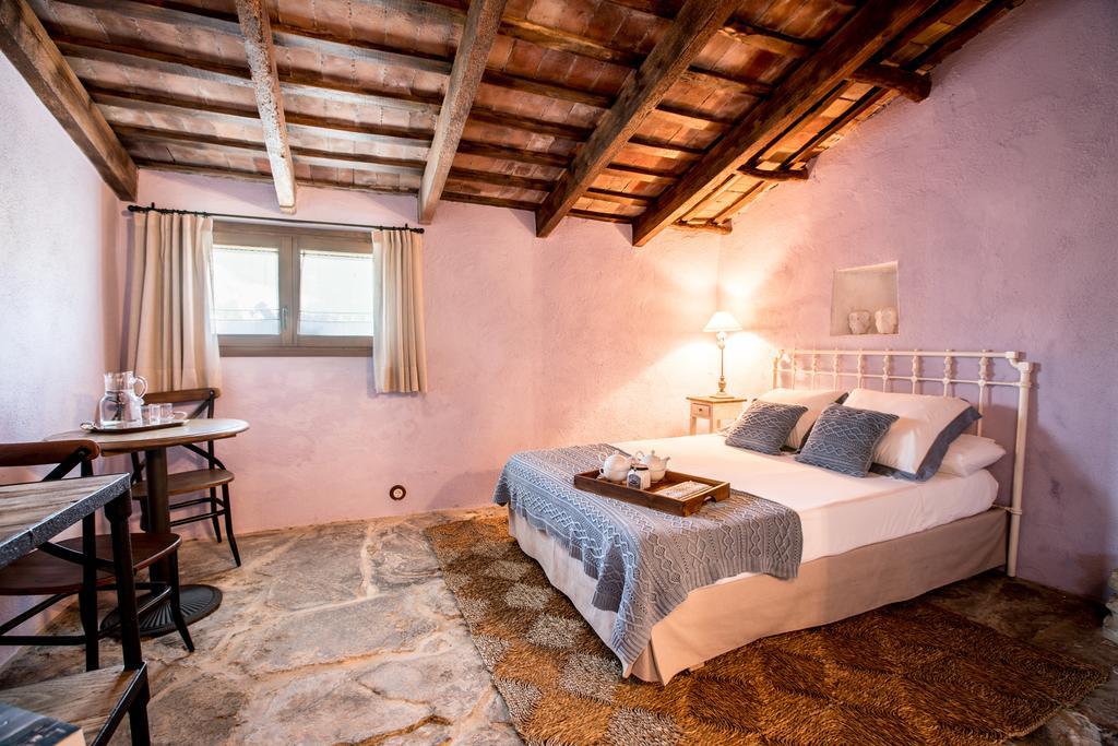 Estanca La Pau - Adults Only Guest House Malla Bagian luar foto