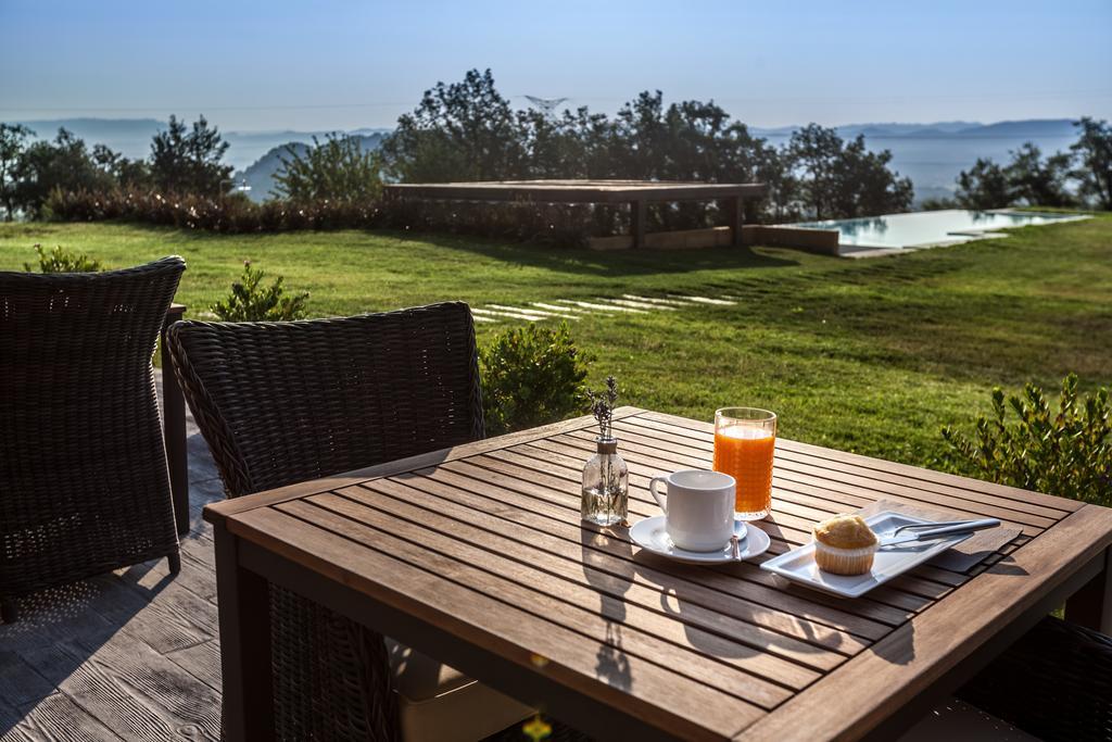 Estanca La Pau - Adults Only Guest House Malla Bagian luar foto