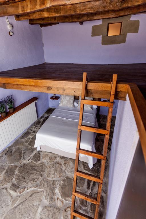 Estanca La Pau - Adults Only Guest House Malla Bagian luar foto
