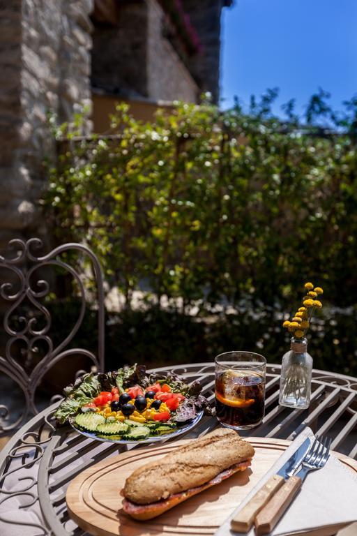 Estanca La Pau - Adults Only Guest House Malla Bagian luar foto